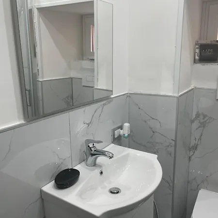 Pietro Fudduni Apartman *